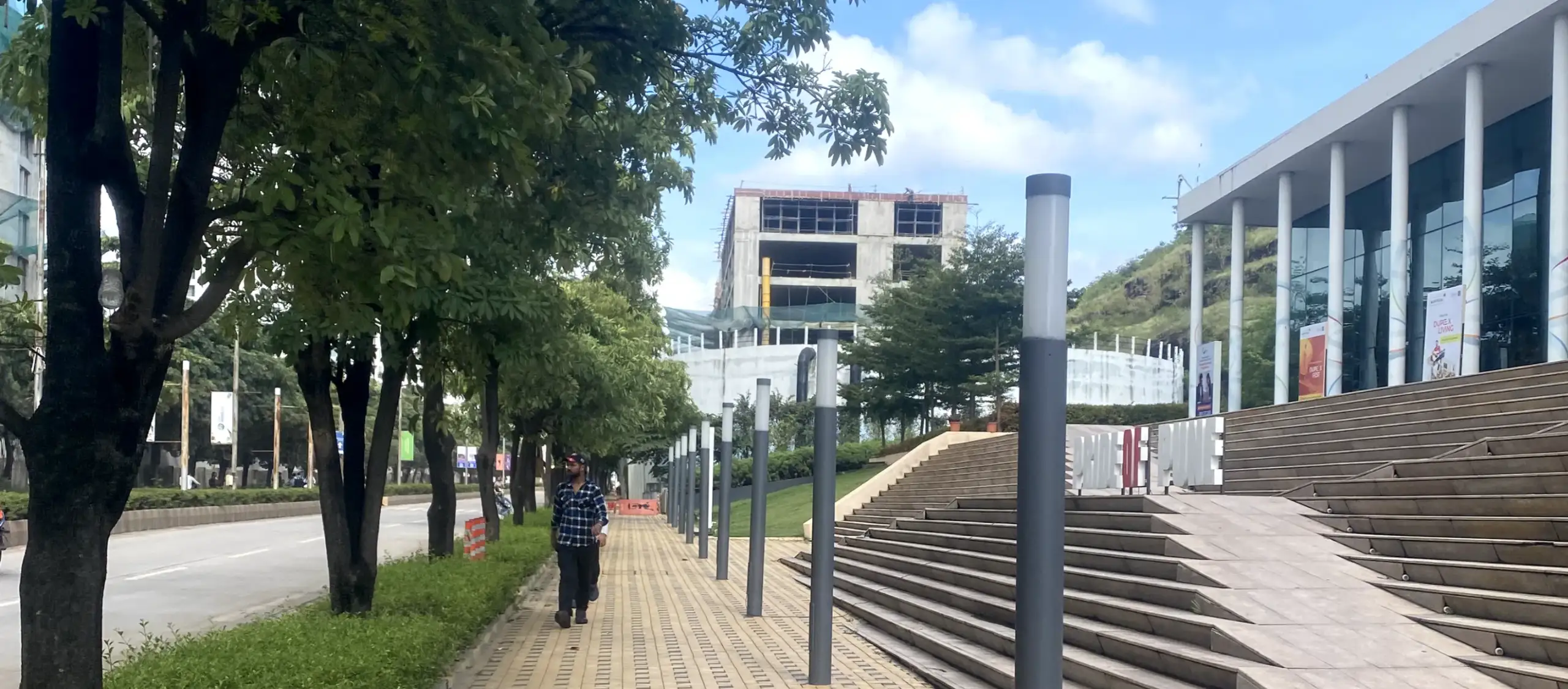 Casa Carnival Parking, Entry, & Visitor Facilities: What to Expect